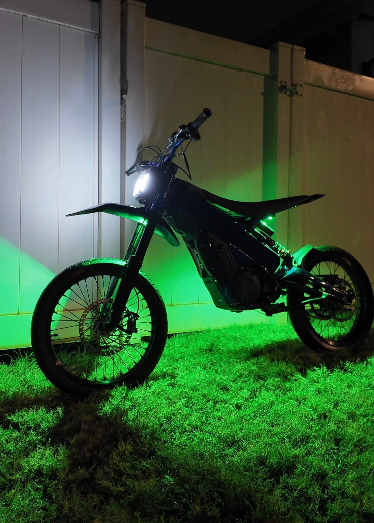 Talaria XXX HyperGlow Front Only