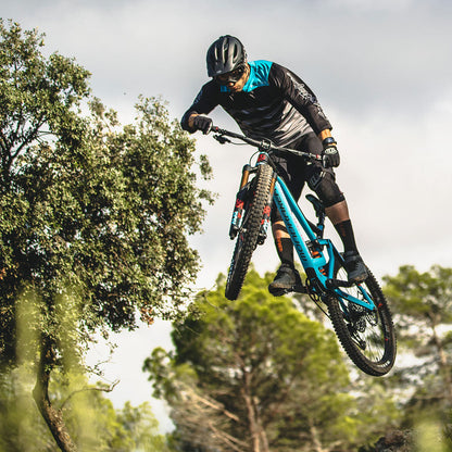 ONOFF RESIN MTB PEDALS (Gray / Black / Red / Green)